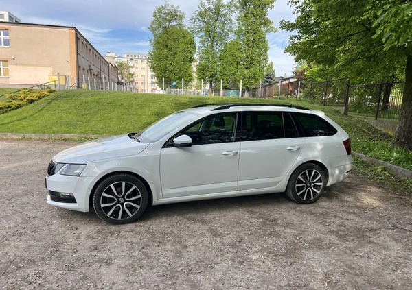 Skoda Octavia cena 54500 przebieg: 169000, rok produkcji 2017 z Ząbki małe 154